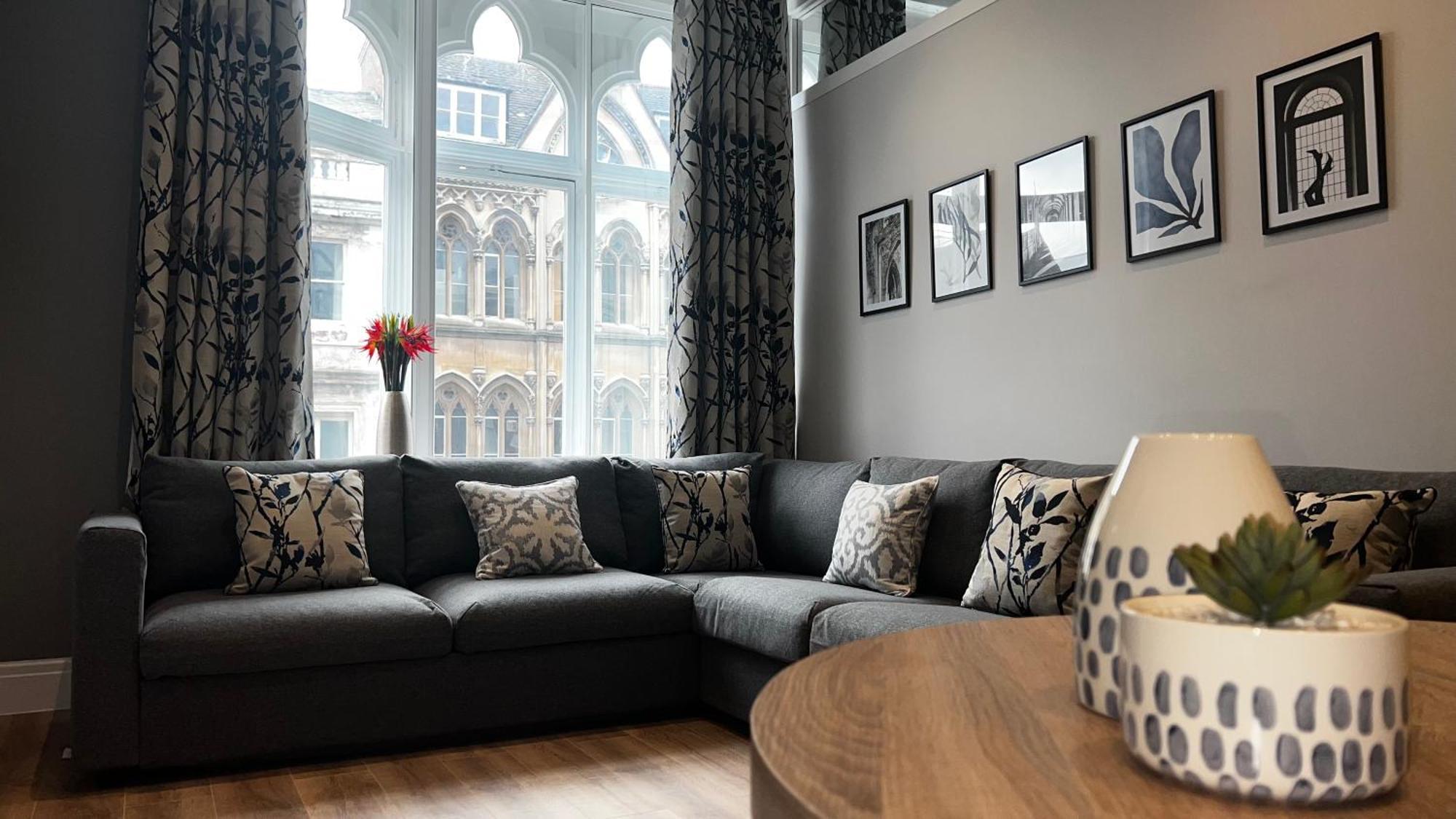 The Gathering On The Rows - Centre/veranda/hot Tub Cathedral Views Apartment Chester